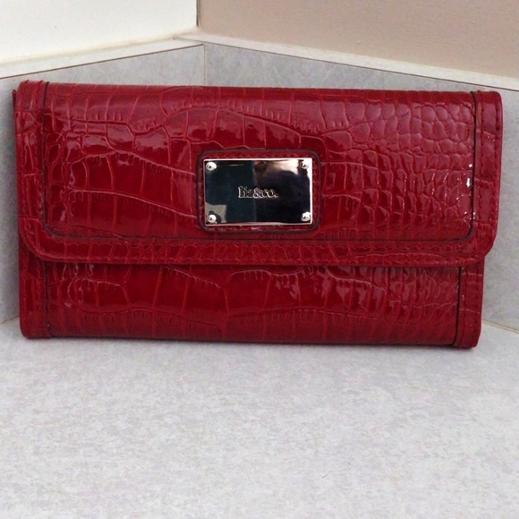 Liz & Co. Wallet. - Picture 1 of 8